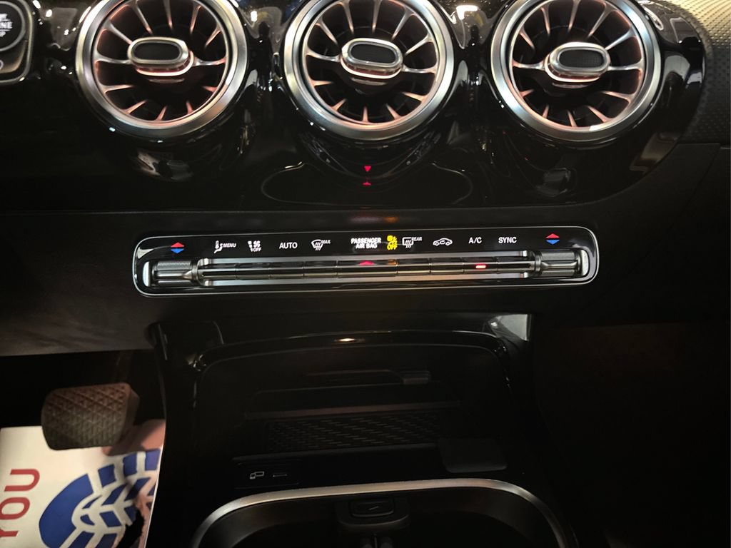 Used 2019 Mercedes-Benz A 220 4MATIC image 35
