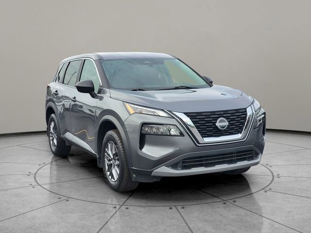 Used 2023 Nissan Rogue S AWD/4WD image 13