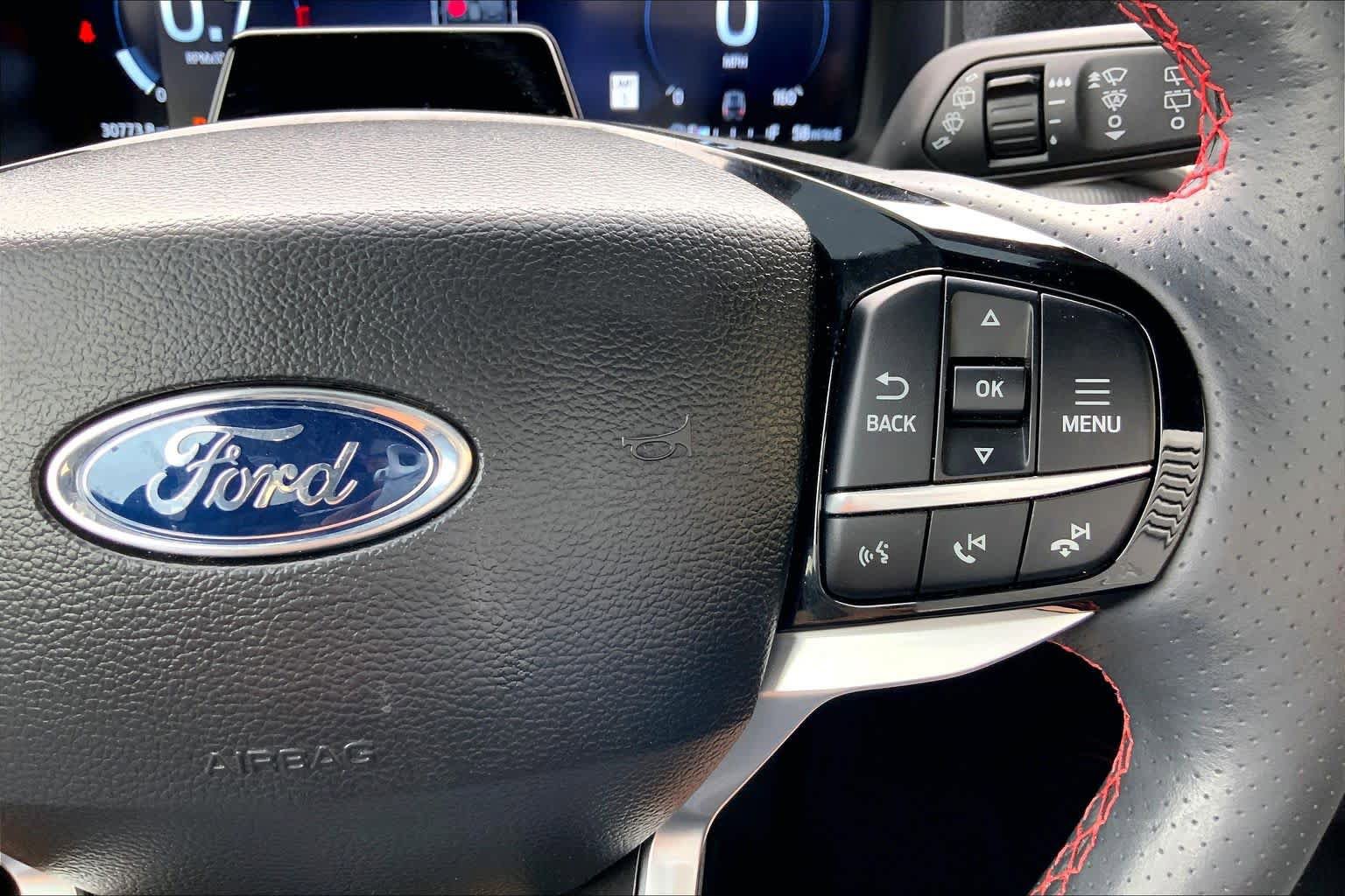 Certified 2025 Ford Explorer ST-Line w/ Premium Package RWD image 25