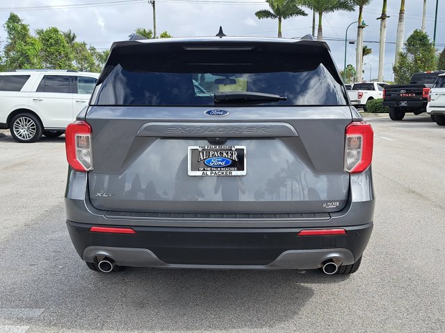 Certified 2023 Ford Explorer XLT w/ Equipment Group 202A image 3