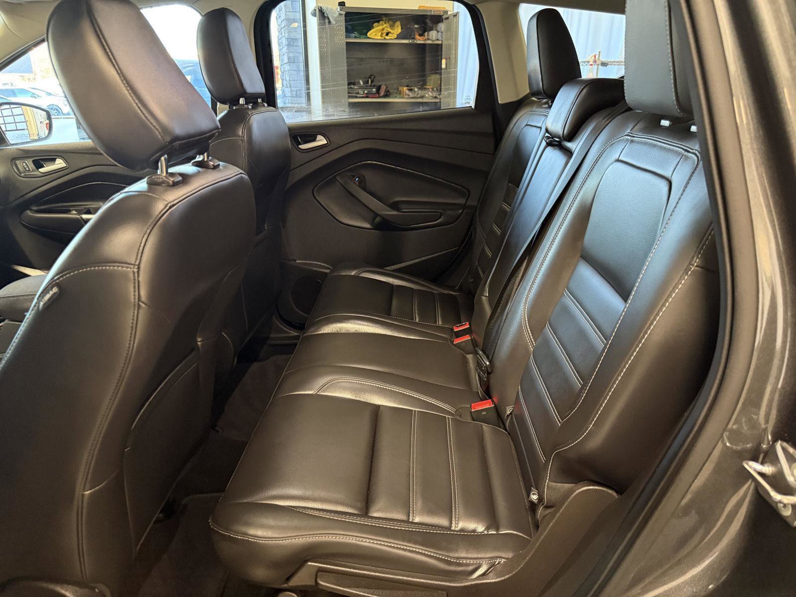 Certified 2019 Ford Escape SEL image 21