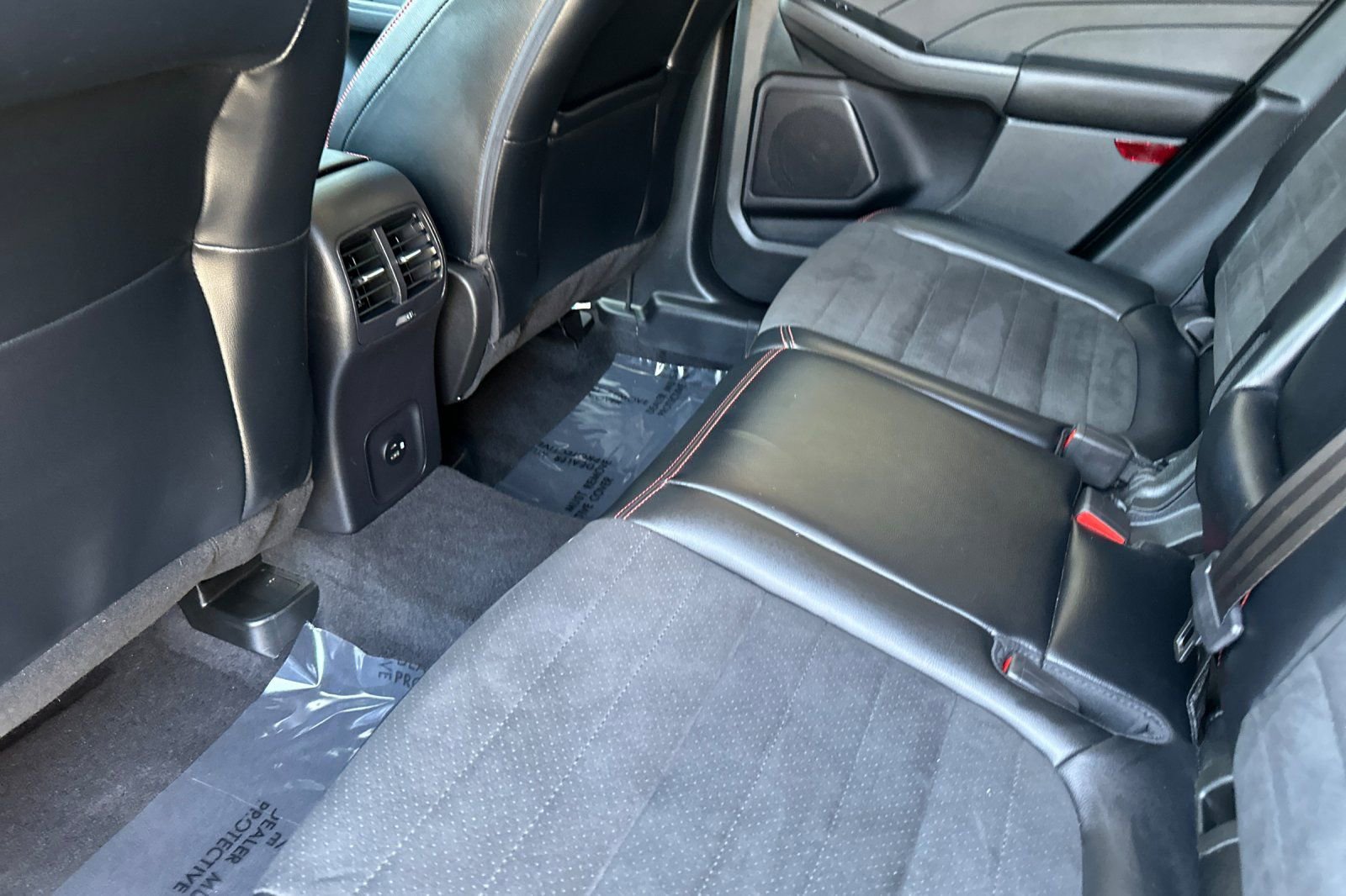 Certified 2022 Ford Escape SEL w/ SEL Stealth AWD Package image 13