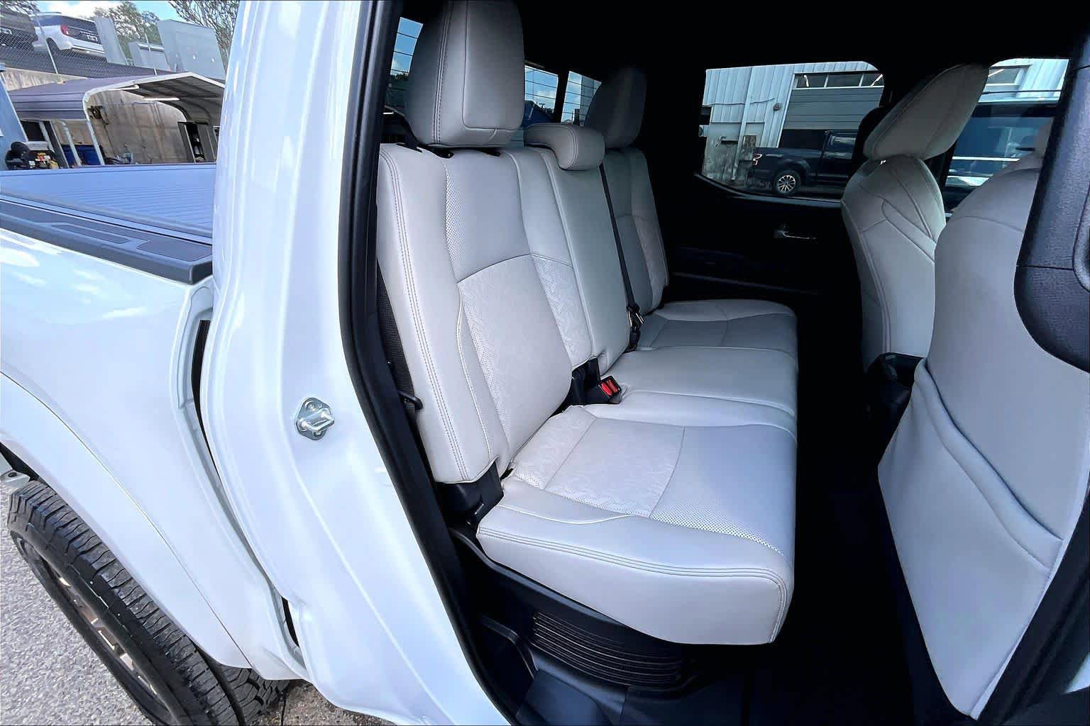 Used 2025 Toyota Tacoma Limited AWD/4WD image 20