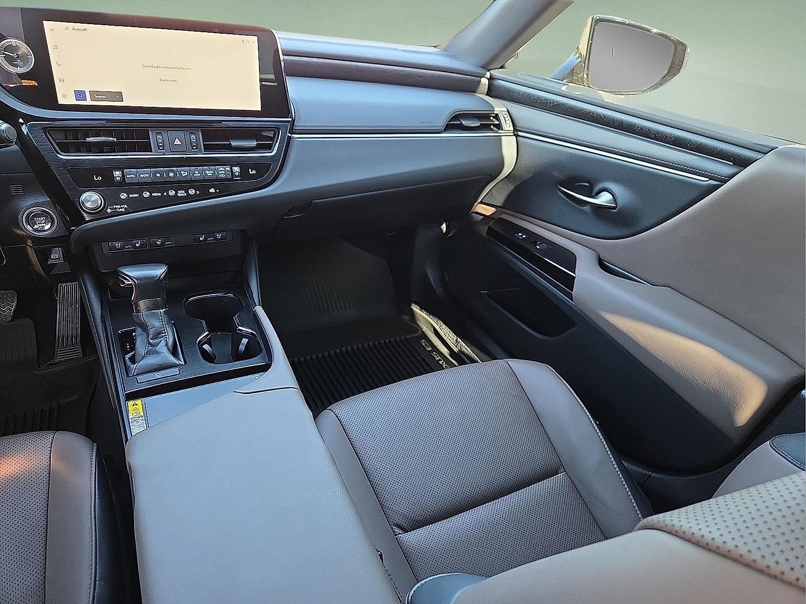 Used 2023 Lexus ES 350 w/ Premium Package image 12