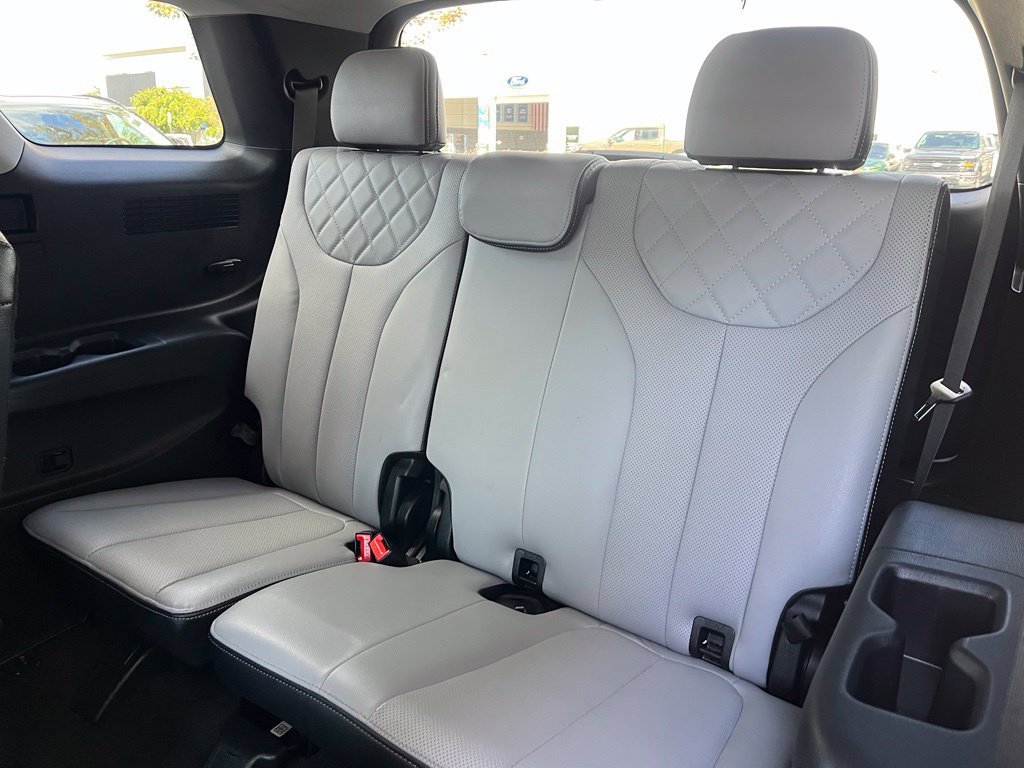 Used 2021 Hyundai Palisade SEL w/ Convenience Package AWD/4WD image 17