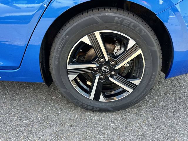 Used 2025 Nissan Sentra SV FWD image 3