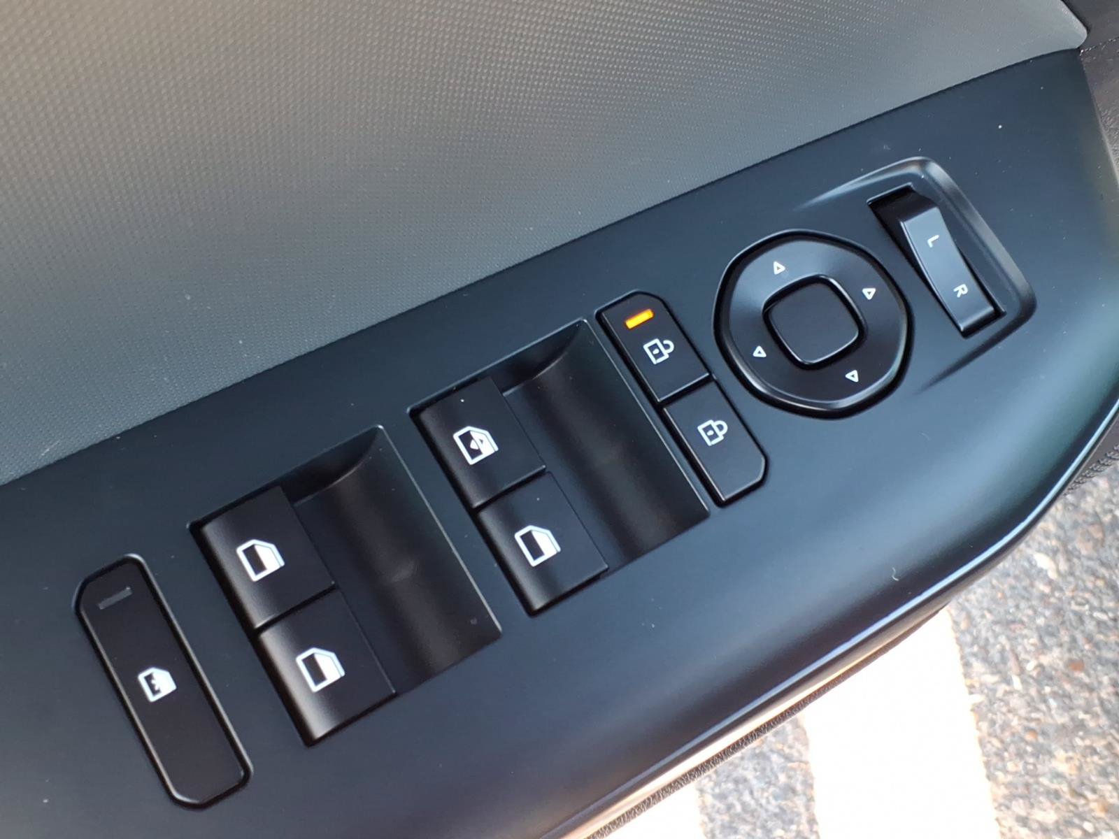 Used 2025 Kia K4 FWD image 11