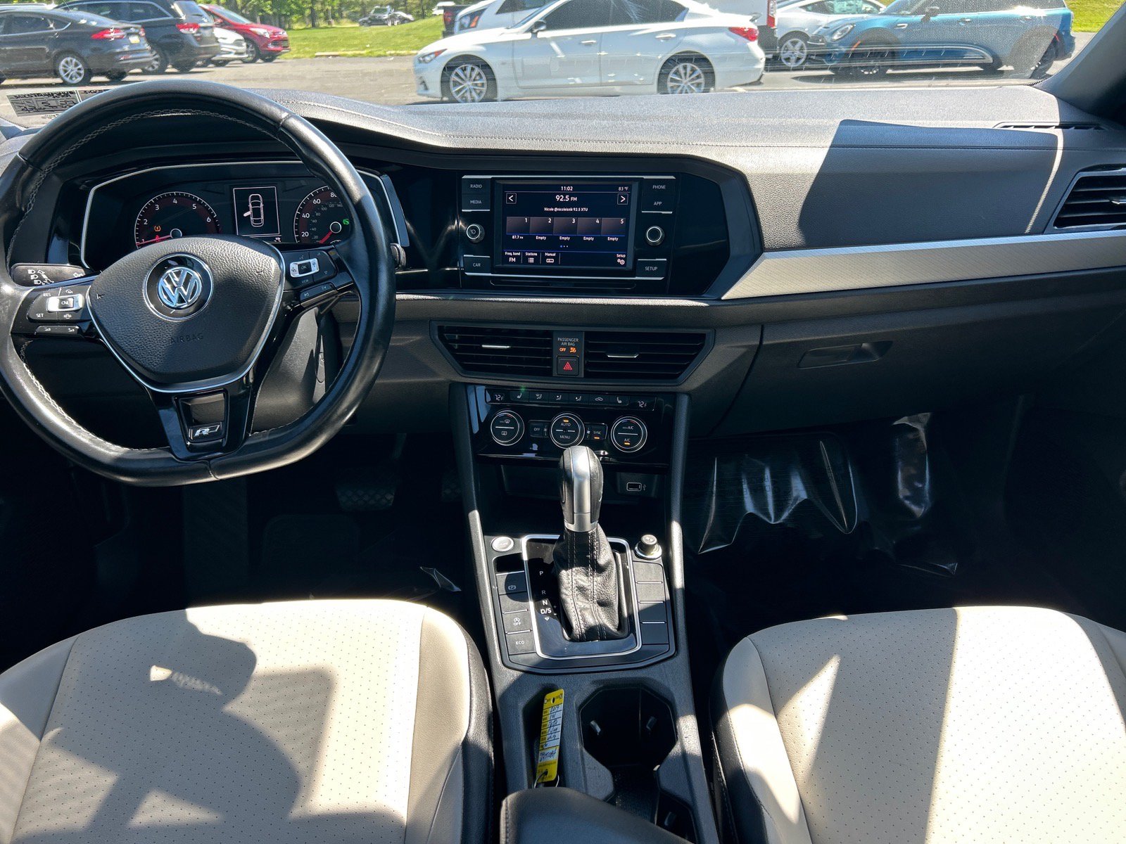 Used 2019 Volkswagen Jetta R-Line FWD image 3