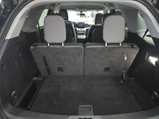 Certified 2024 Ford Explorer XLT w/ Equipment Group 202A AWD/4WD image 17