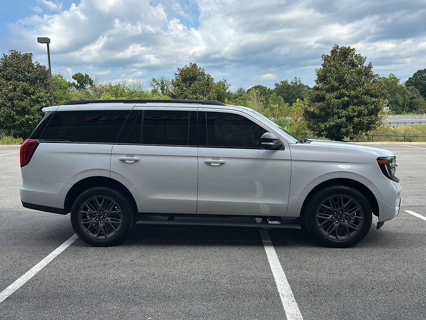 Certified 2025 Ford Expedition Platinum w/ Stealth Performance Package AWD/4WD image 6