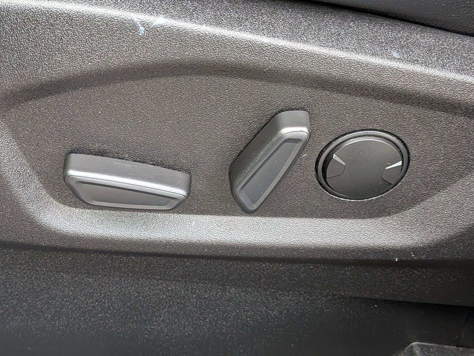 Certified 2024 Ford Edge SEL w/ Convenience Package image 22