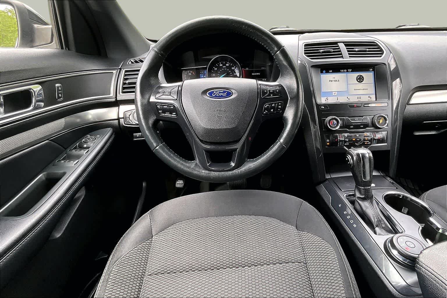 Certified 2018 Ford Explorer XLT w/ Equipment Group 201A AWD/4WD image 6