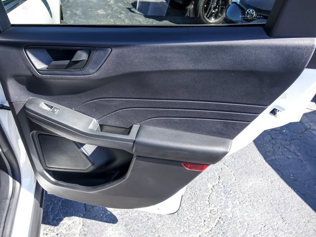 Certified 2022 Ford Escape SE w/ SE Sport Appearance Package FWD image 31