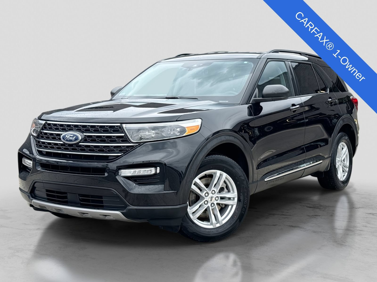 Certified 2023 Ford Explorer XLT w/ Equipment Group 202A
