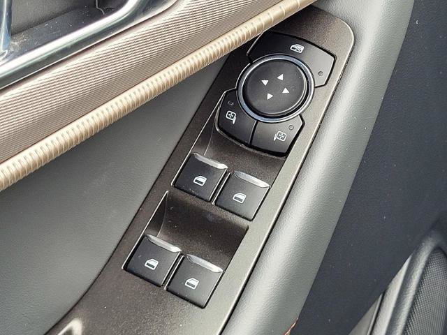 Certified 2025 Ford Explorer Active RWD image 18