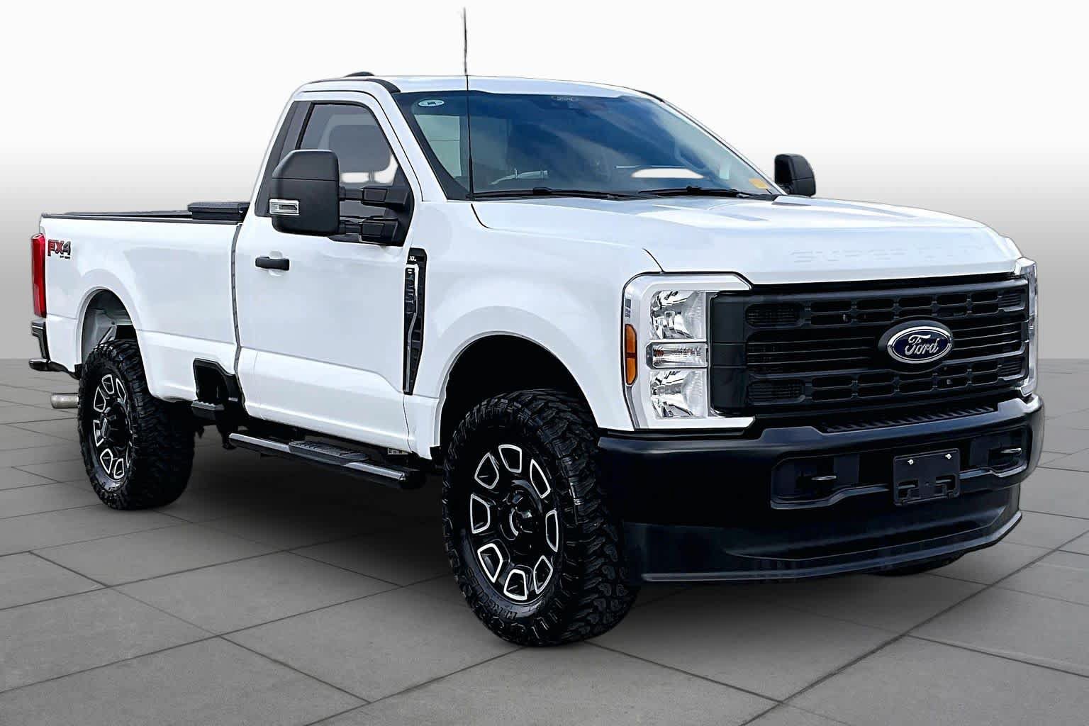 Certified 2025 Ford F250 XL w/ FX4 Off-Road Package AWD/4WD image 3