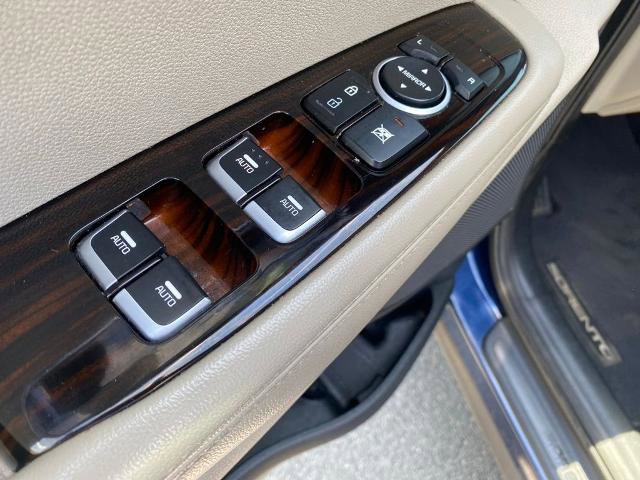 Used 2019 Kia Sorento EX FWD image 13