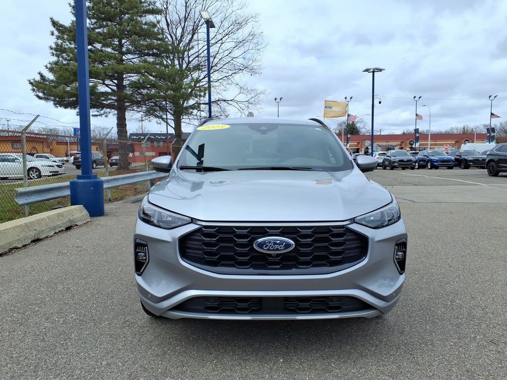 Certified 2023 Ford Escape ST-Line Elite AWD/4WD video 2