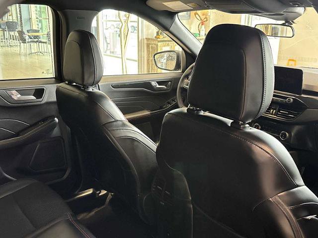 Certified 2025 Ford Escape ST-Line image 25