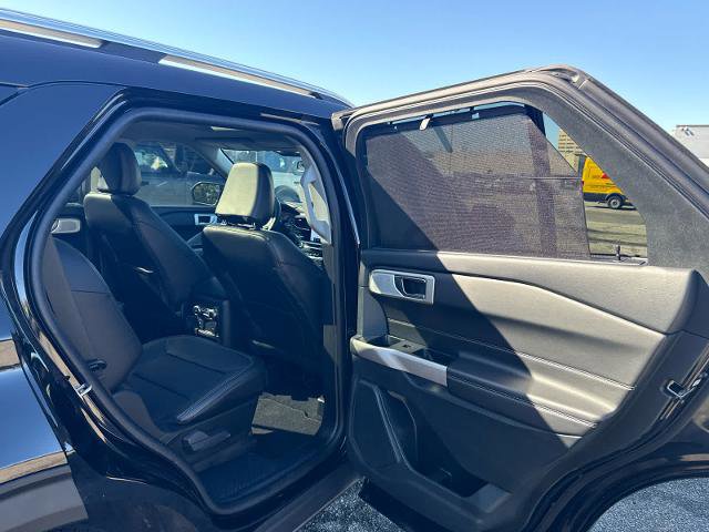 Certified 2024 Ford Explorer Limited w/ Limited Technology Package AWD/4WD image 9
