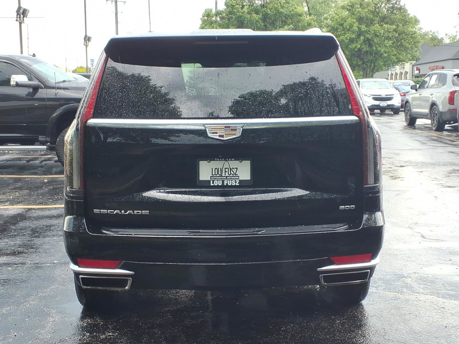 Used 2023 Cadillac Escalade Premium Luxury w/ LPO, Floor Liner Package AWD/4WD image 33