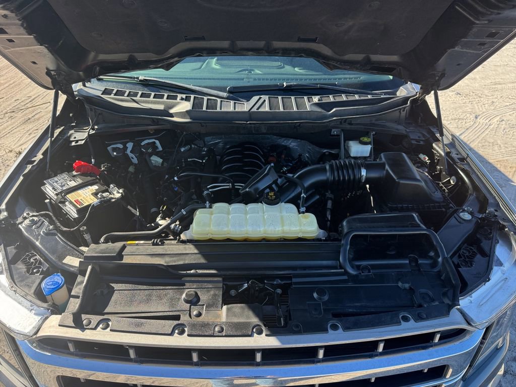 Certified 2022 Ford F150 Lariat w/ Equipment Group 502A High image 31