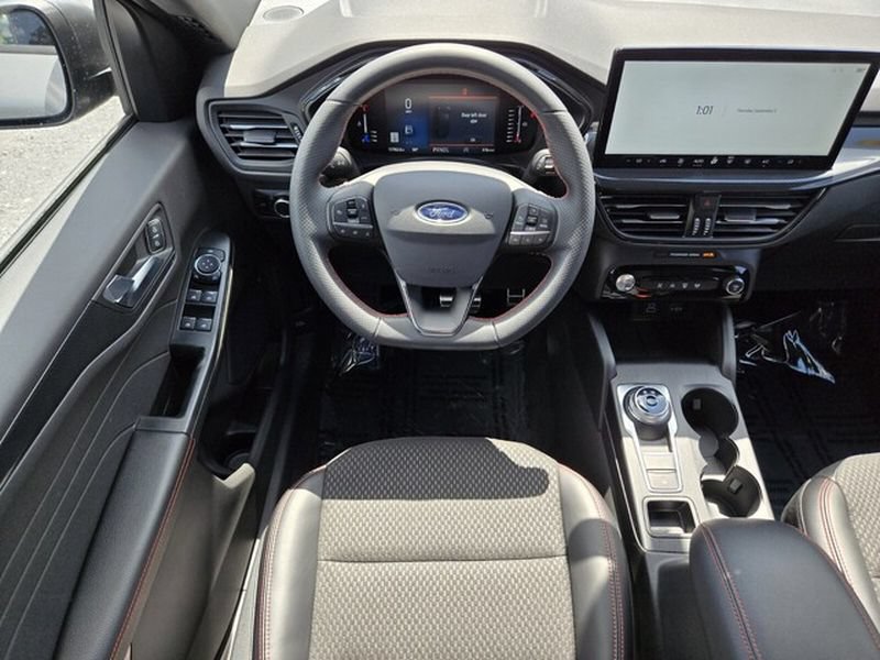 Certified 2024 Ford Escape ST-Line w/ Tech Pack #1 FWD image 15