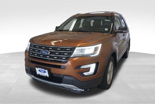 Certified 2017 Ford Explorer XLT w/ Equipment Group 202A image 1