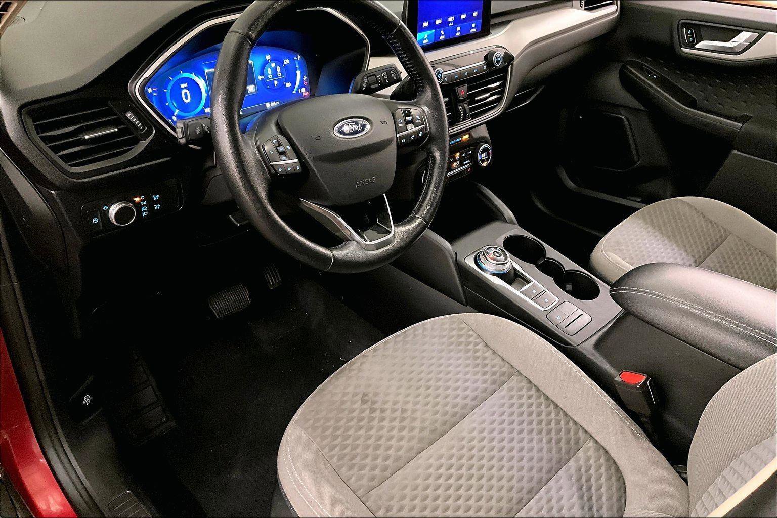 Certified 2020 Ford Escape SE Sport image 12