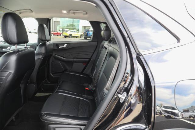 Certified 2024 Ford Escape Platinum AWD/4WD image 21