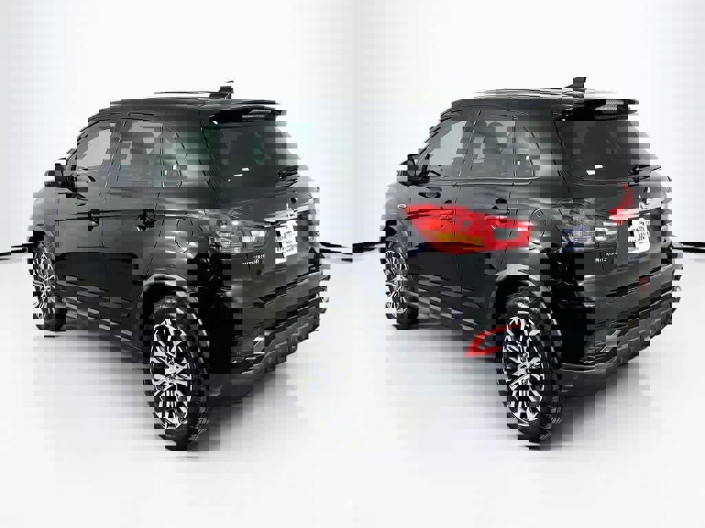 Used 2019 Mitsubishi Outlander Sport ES image 4