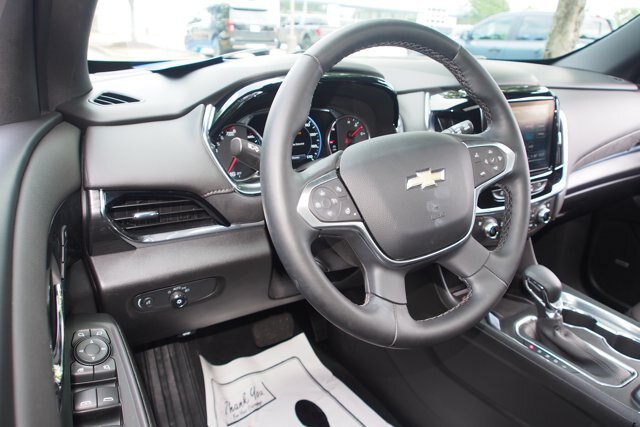 Used 2023 Chevrolet Traverse High Country FWD image 19