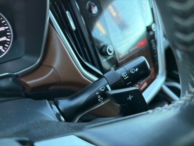 Used 2020 Subaru Outback Touring w/ Popular Package #2 image 16