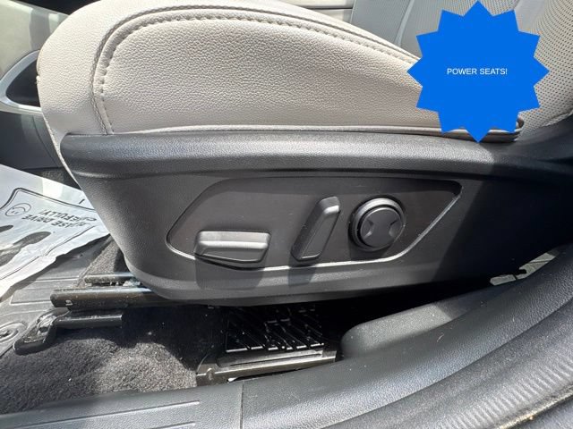 Used 2023 Hyundai Tucson Limited FWD image 13