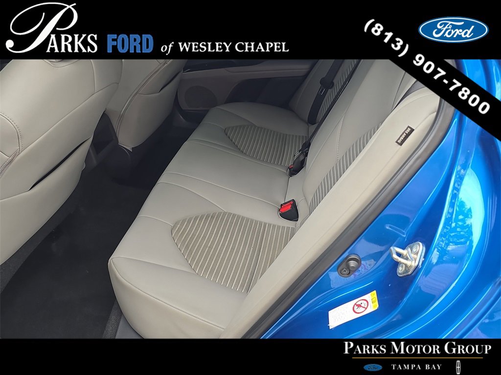 Used 2019 Toyota Camry L image 14