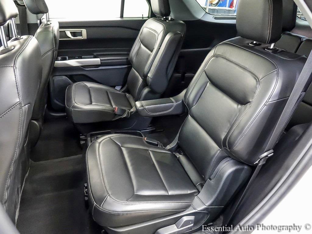 Certified 2021 Ford Explorer XLT w/ Equipment Group 202A image 11