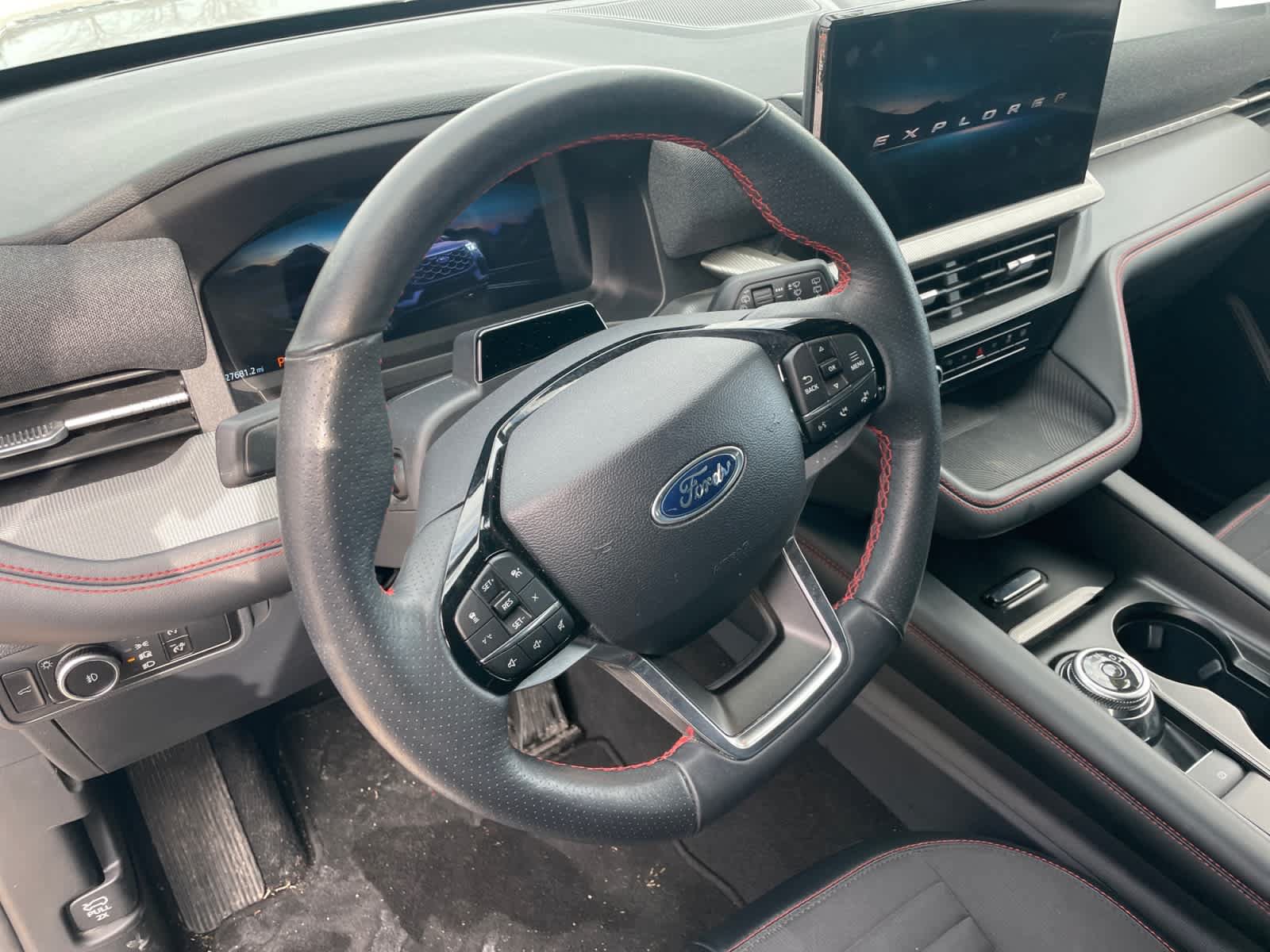 Certified 2025 Ford Explorer ST-Line AWD/4WD image 13
