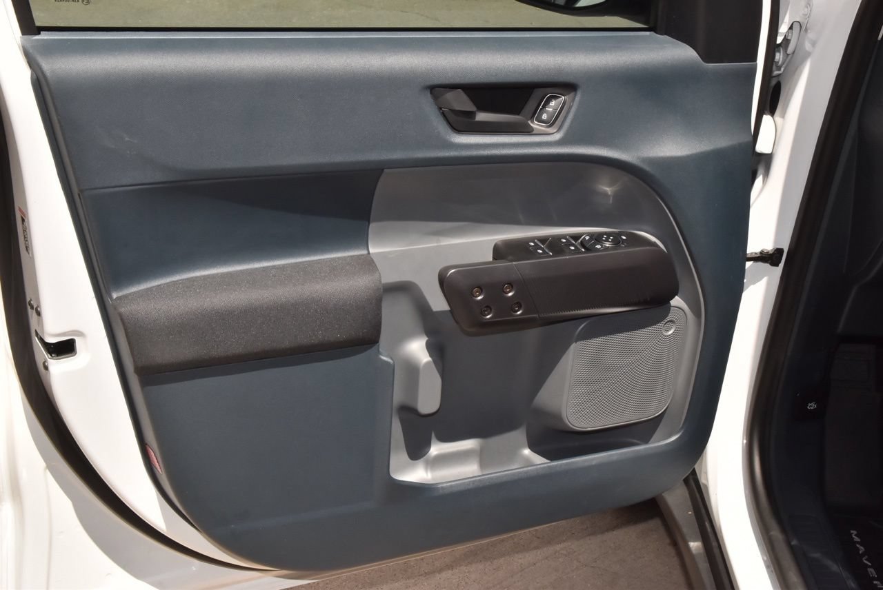 Certified 2024 Ford Maverick XL FWD image 33