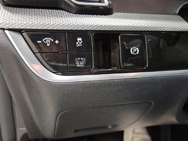 Used 2023 Kia Sportage LX AWD/4WD image 32