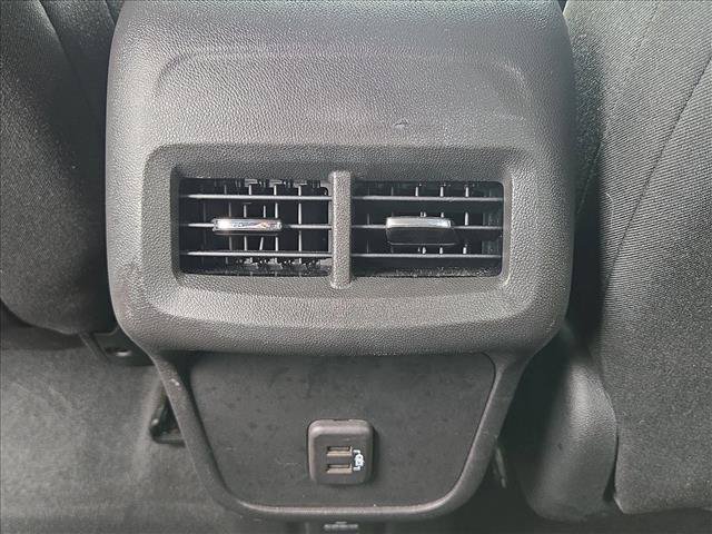 Used 2023 Chevrolet Equinox LT FWD image 17