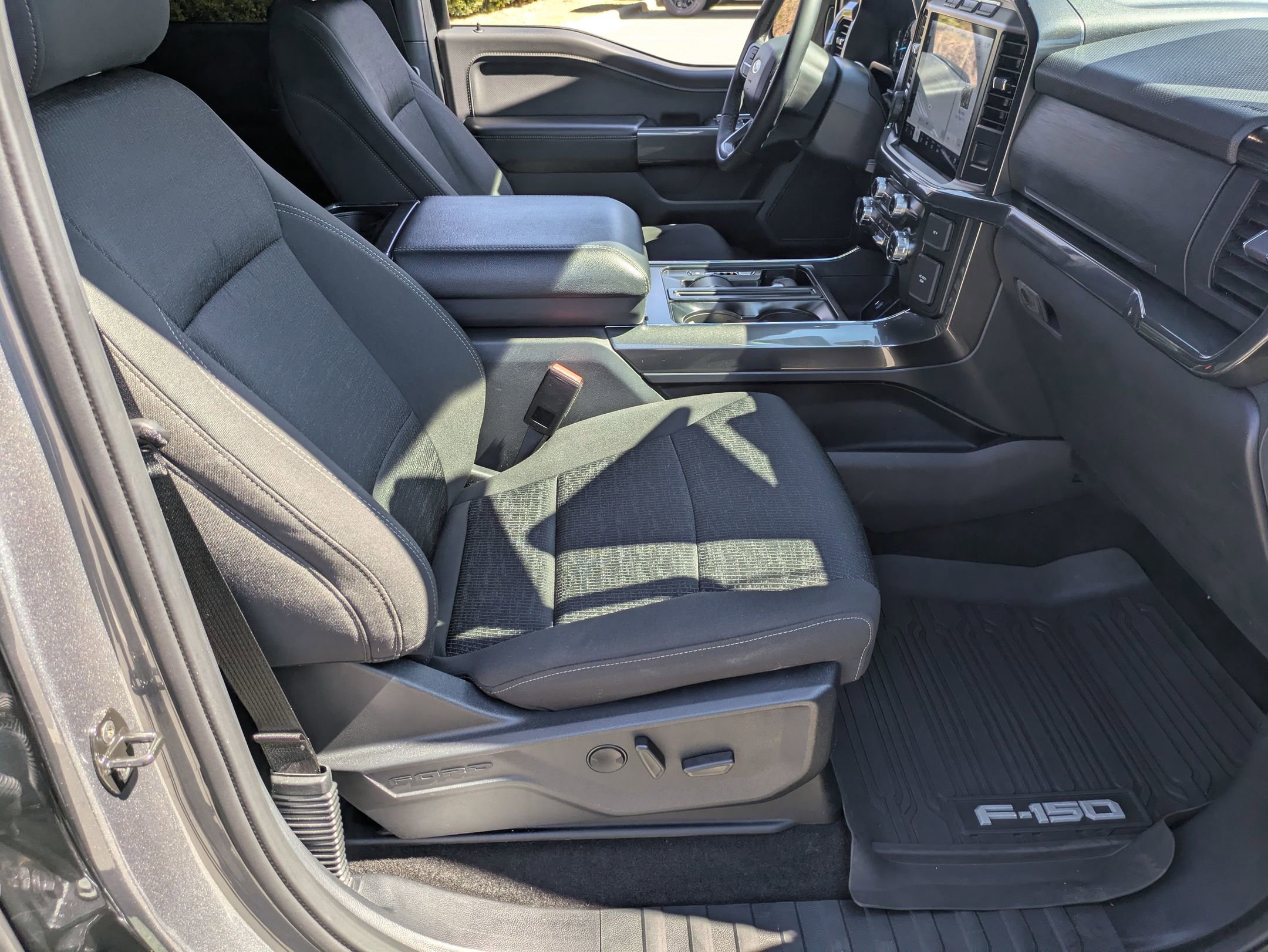 Certified 2023 Ford F150 XLT w/ Equipment Group 302A High image 36