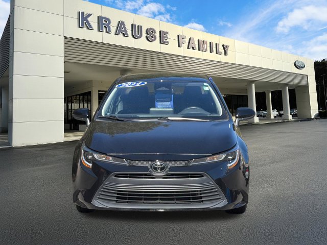 Used 2024 Toyota Corolla LE FWD image 2