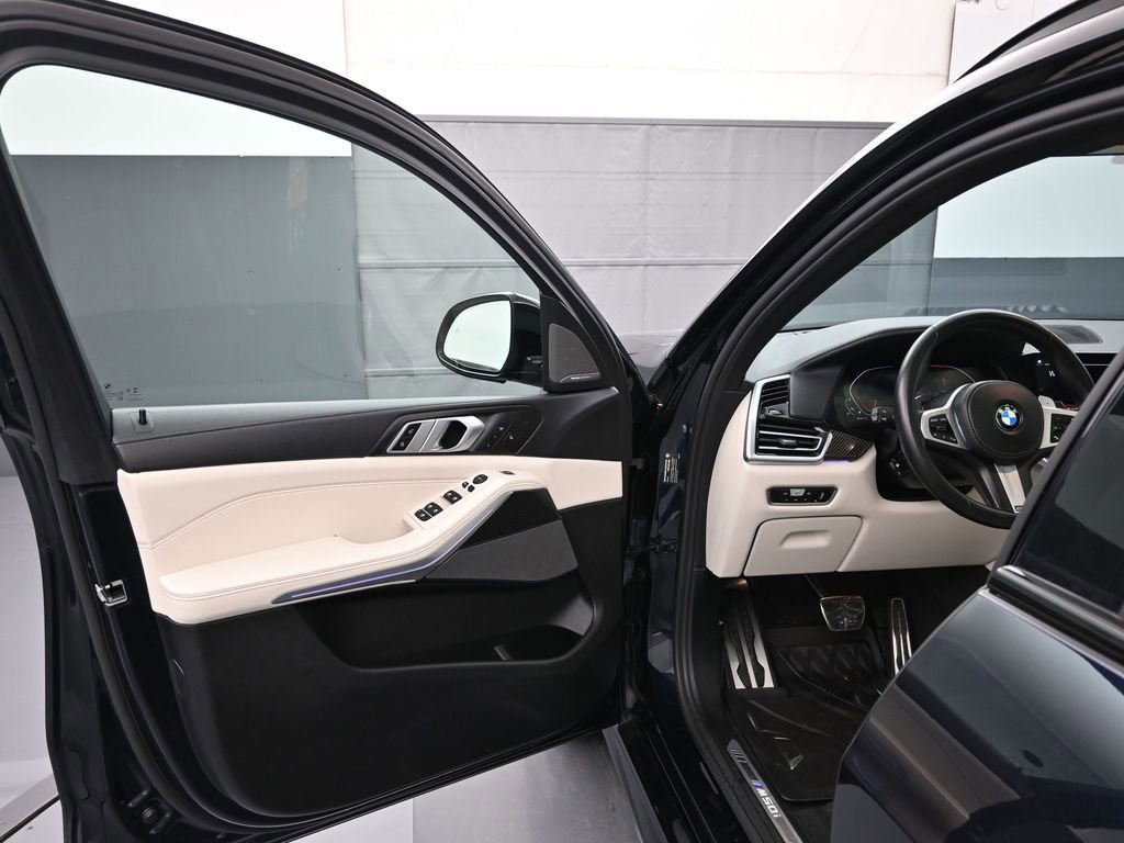 Used 2022 BMW X5 M50i w/ Executive Package image 36
