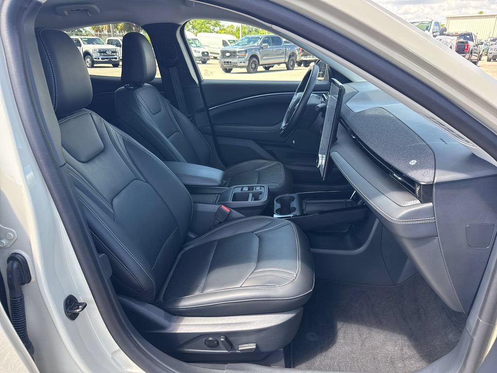 Certified 2025 Ford Mustang Mach-E Premium RWD image 28