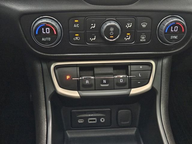 Used 2024 GMC Terrain Denali w/ Denali Premium Package image 34