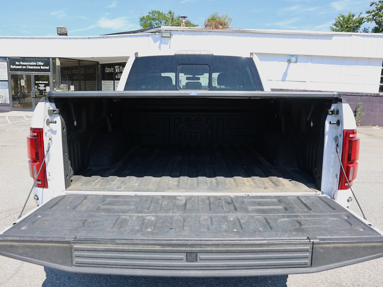 Certified 2020 Ford F150 Raptor w/ Equipment Group 802A Luxury AWD/4WD image 15