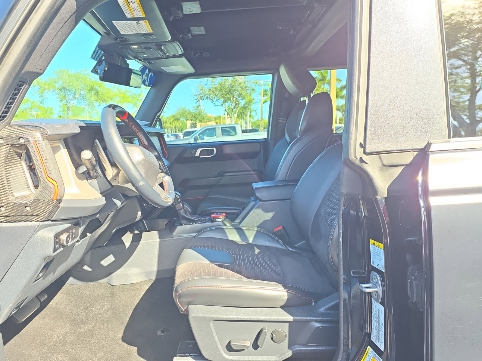 Certified 2024 Ford Bronco Raptor w/ Interior Carbon Fiber Pack 6 AWD/4WD image 5