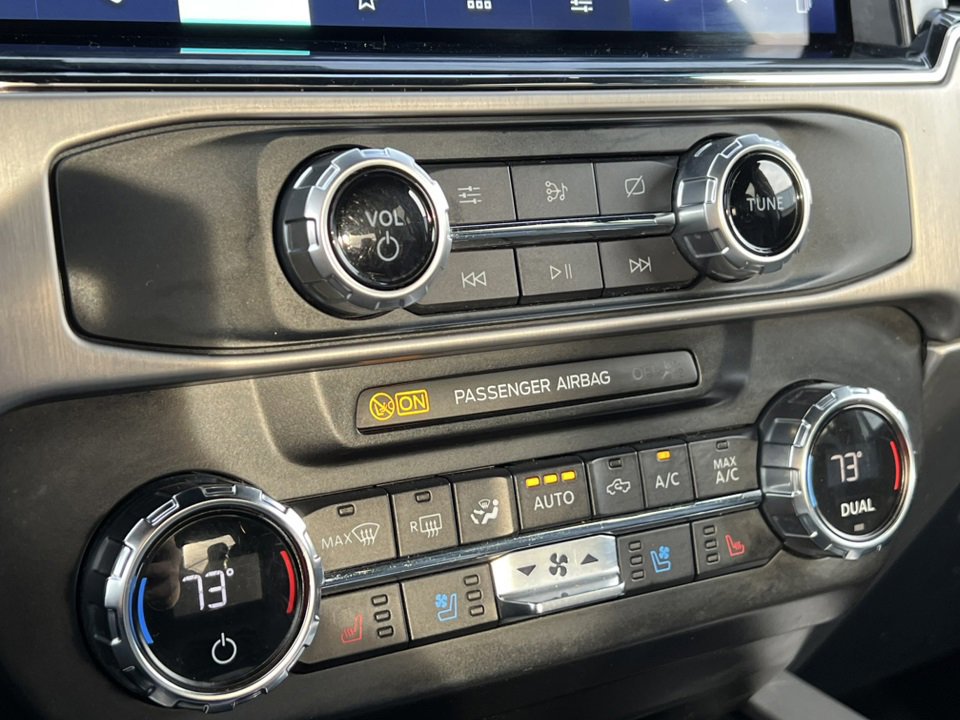 Certified 2022 Ford F350 Platinum image 34