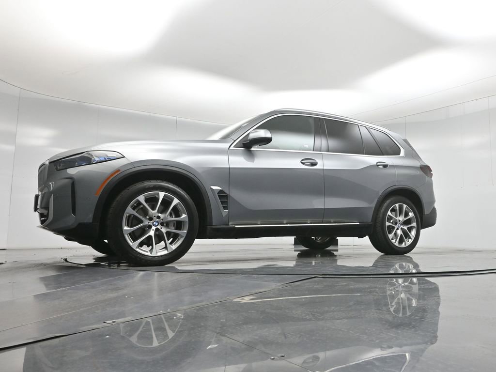 Used 2024 BMW X5 xDrive40i AWD/4WD image 54