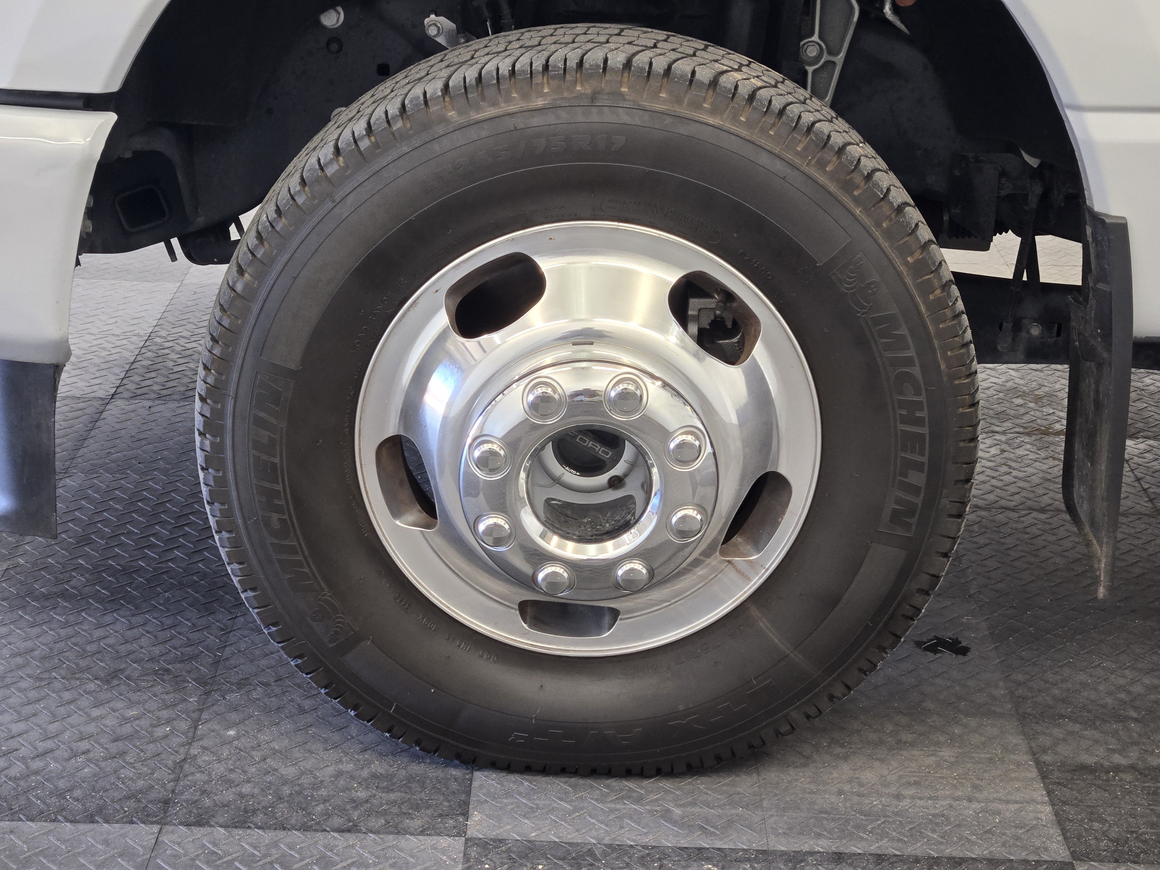 Certified 2026 Ford F350 Platinum AWD/4WD image 10